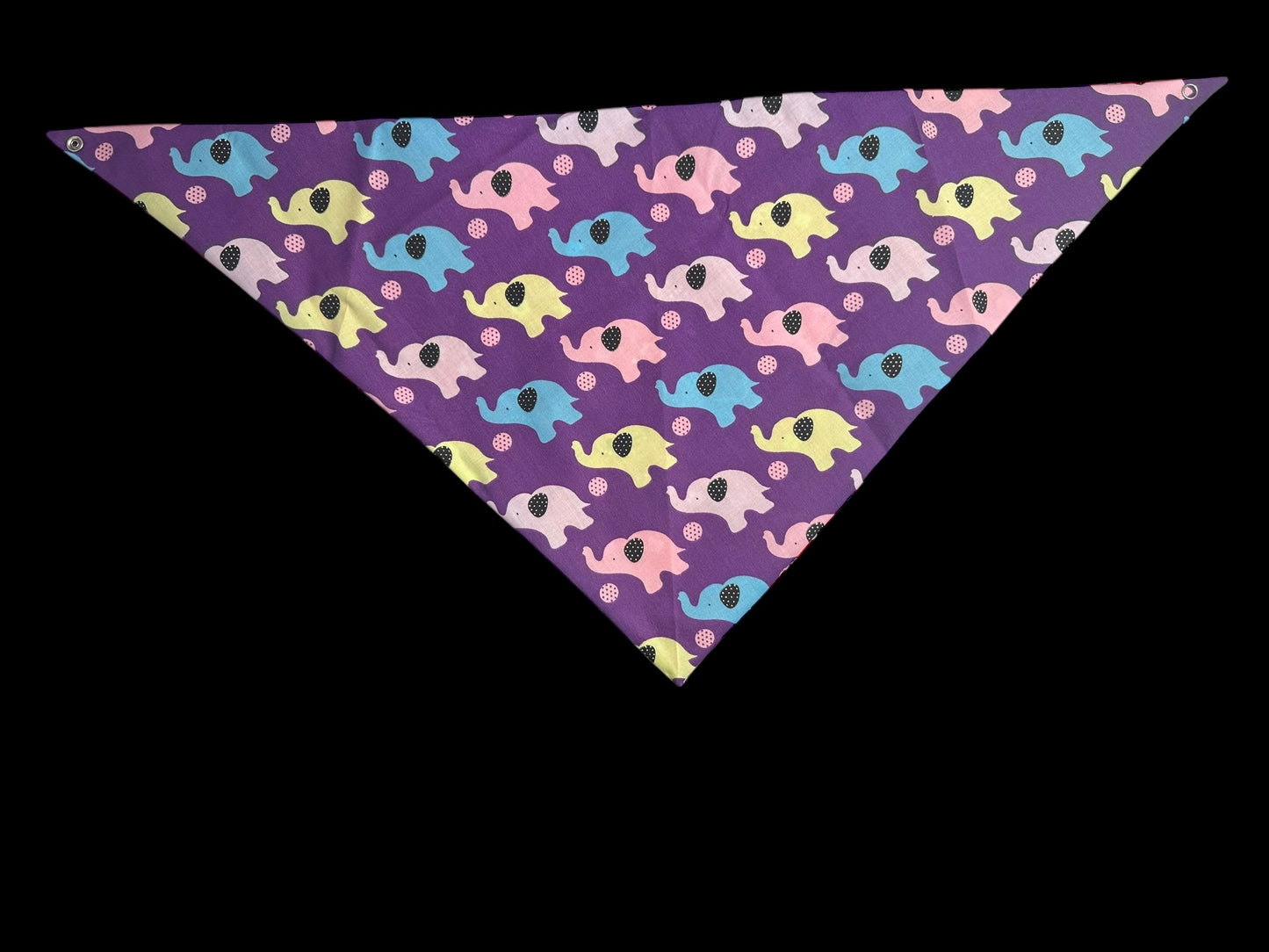L Purple multicoloured elephants / red flowers