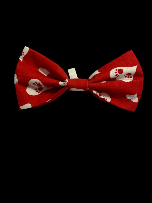 Medium bow ties- white hearts