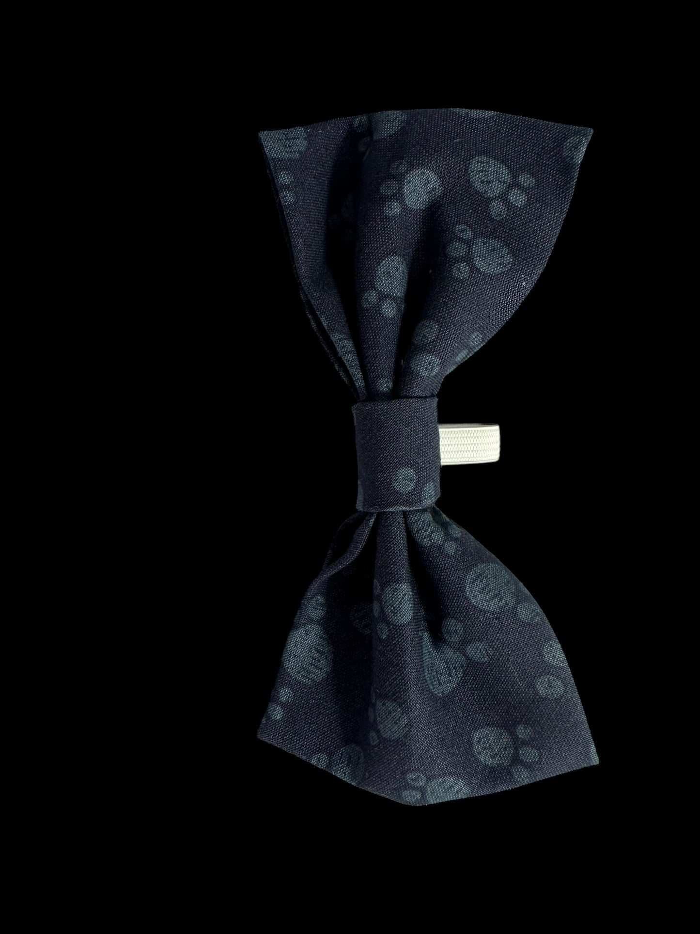 Medium bow ties- Navy with paw prints